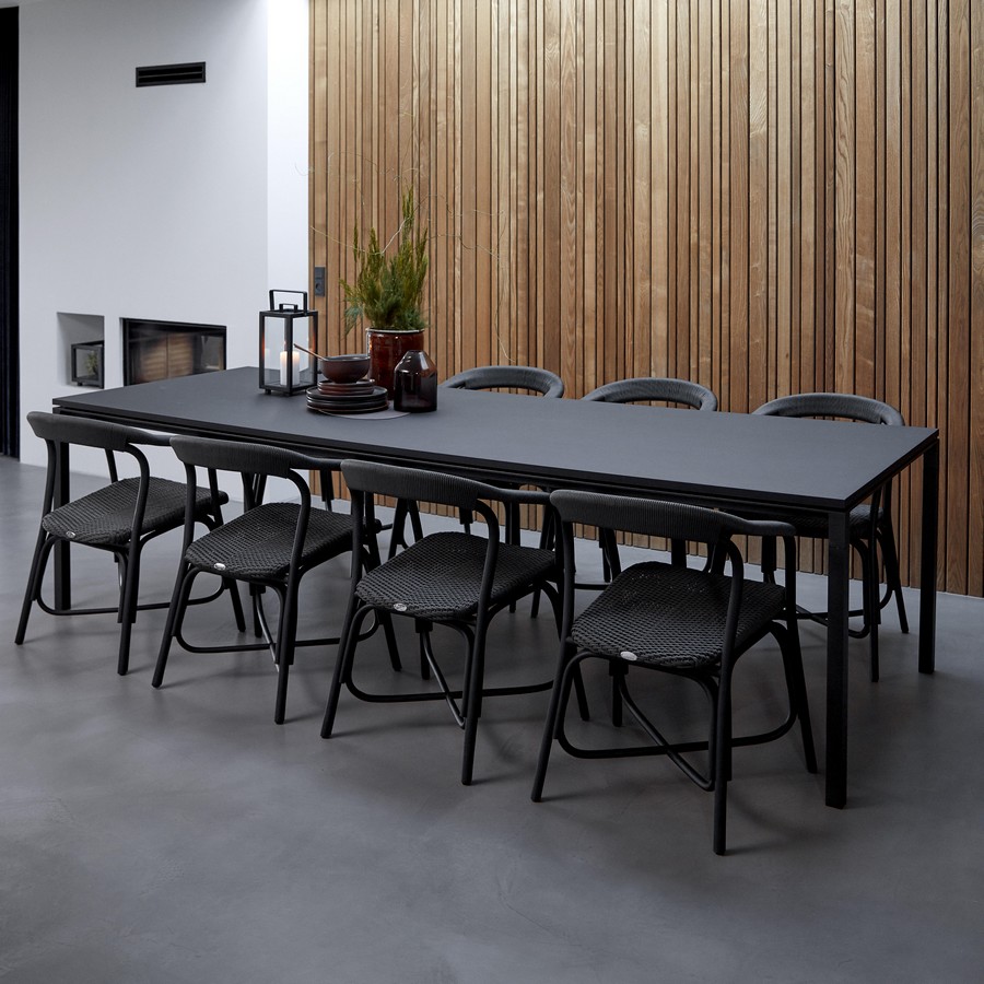 Jídelní stůl Pure - kolekce Indoor